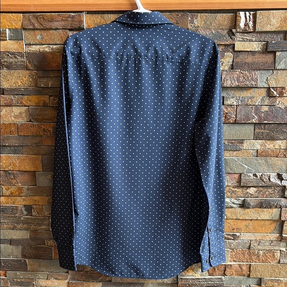 Gorgeous lightweight Perry Ellis Navy Diamond Button-Up Dress Shirt - Picture 5 of 6